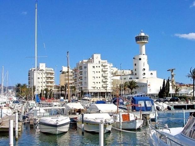 エンプリアブラバCn1-Zona Chic Club Nautico, Clima, 5 Minutos Andando De La Playa, Centro, Restaurantesアパートメント エクステリア 写真